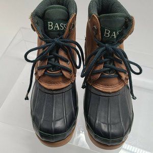 Women's Bass Tundra V809 Forest Green  Duck Boots size 5M‎